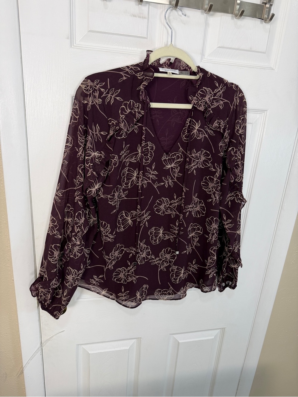 Calvin Klein Women’s Floral V-Neck Blouse - Plum M